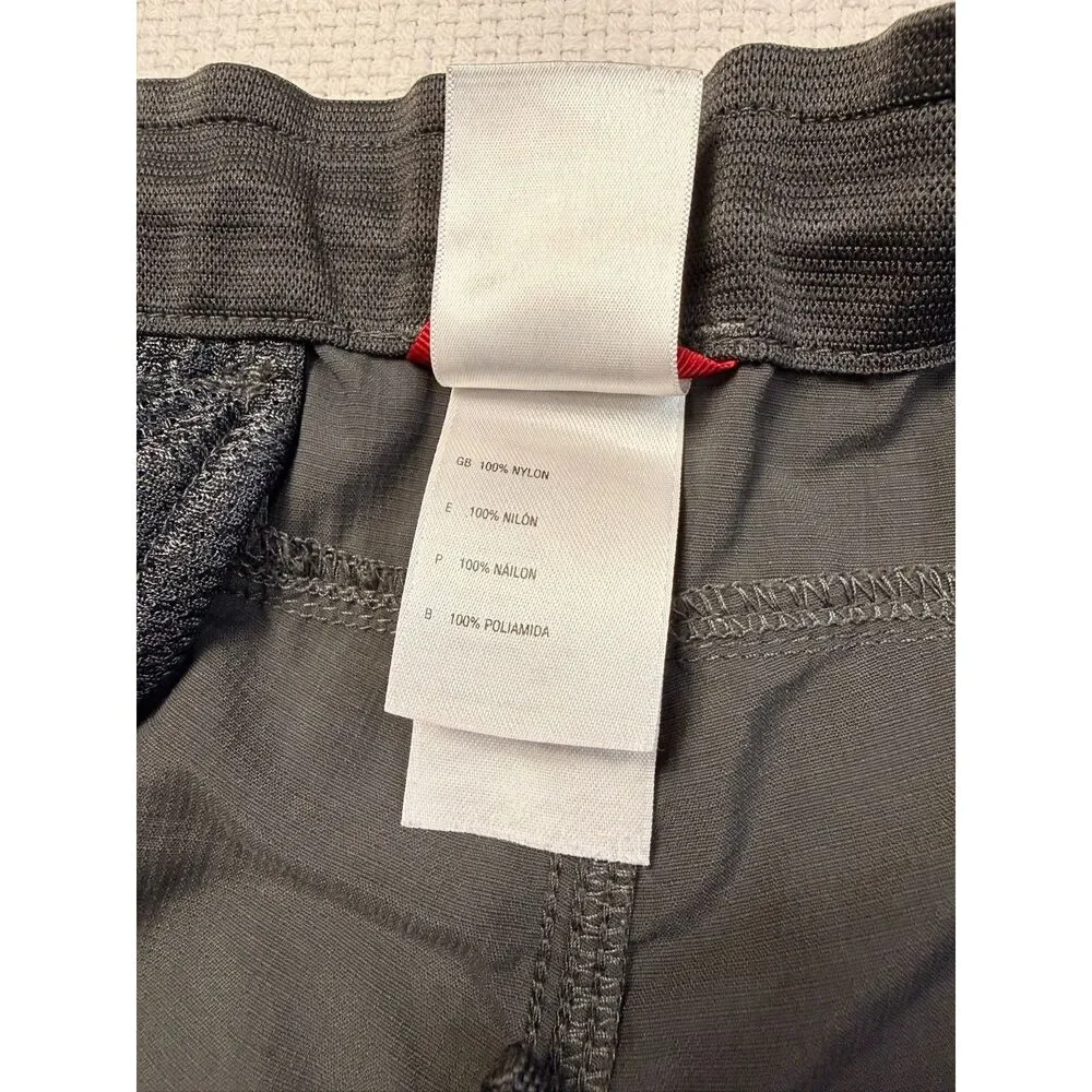 The North Face Men's XL Gray Nylon Hiking Trail Shorts Lightweight